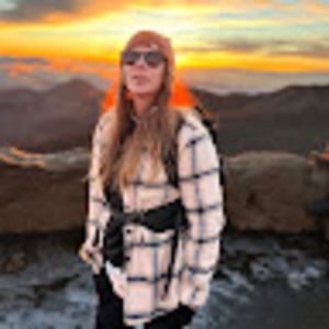 Meet your Posher, Cait